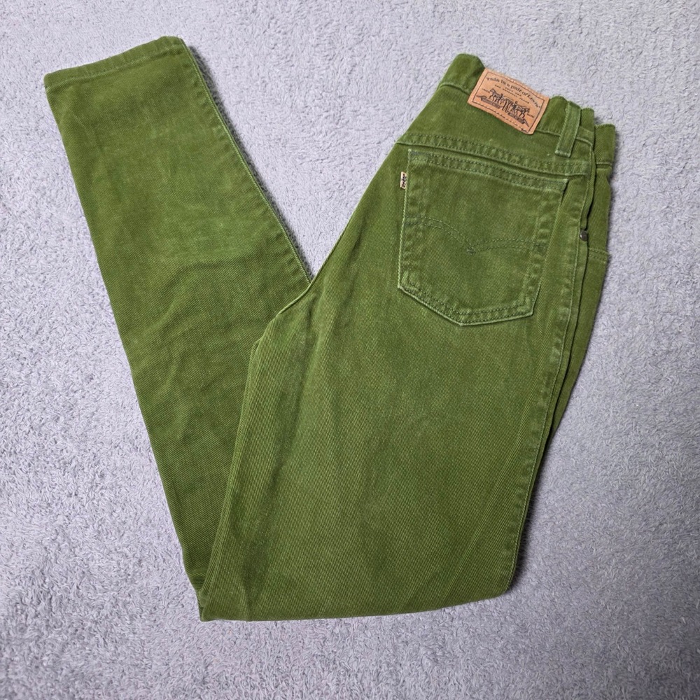 Levis Womens 5 900 Series Corduroy Pants Green High Rise Slim Tapered USA Made